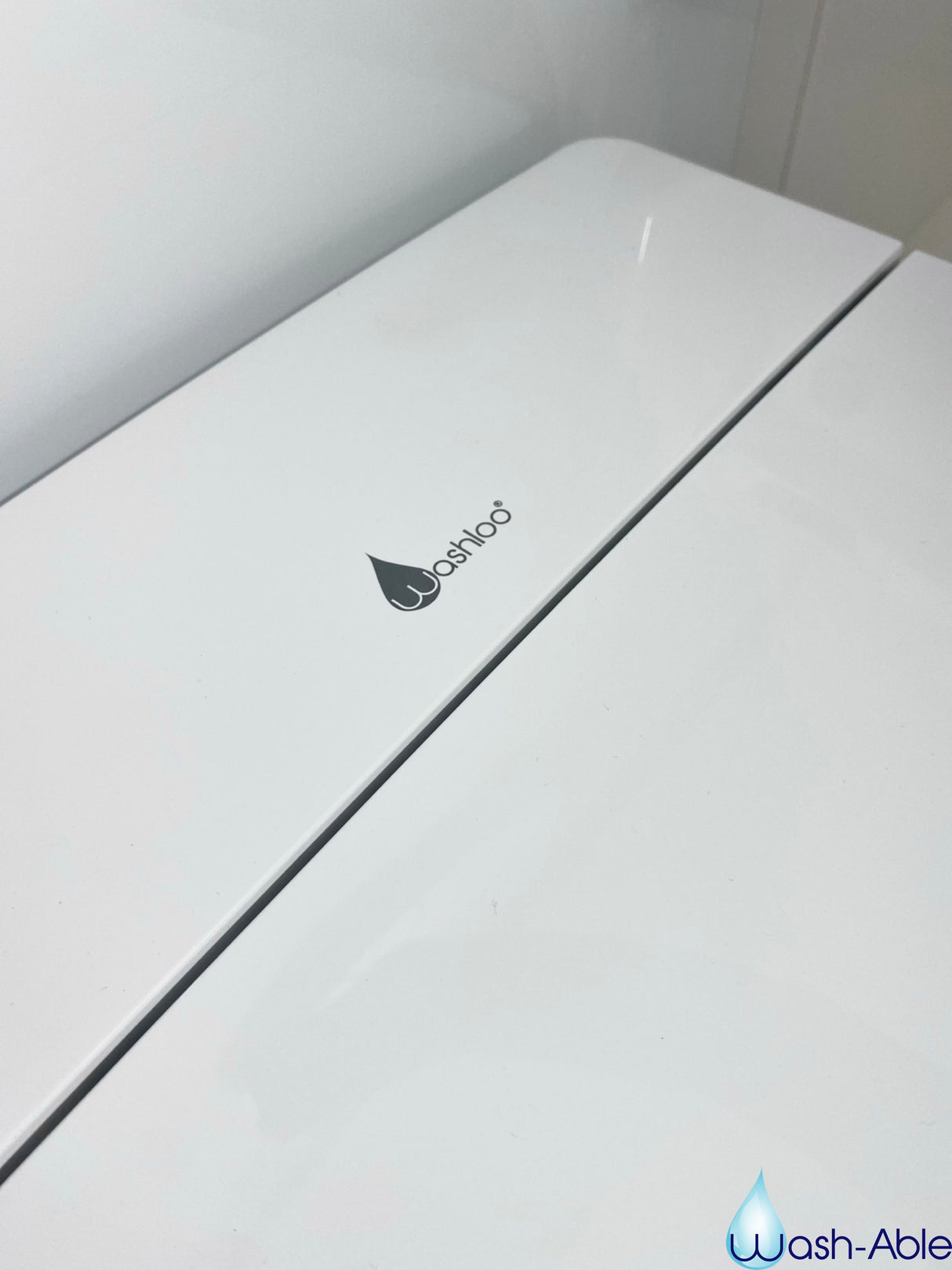 Washloo Levitate Adjustable Height Cistern & Smart Toilet